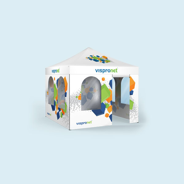 Cloisons : 1 pleine,  2 avec fenêtres arquées, 1 fenêtre arquée et porte