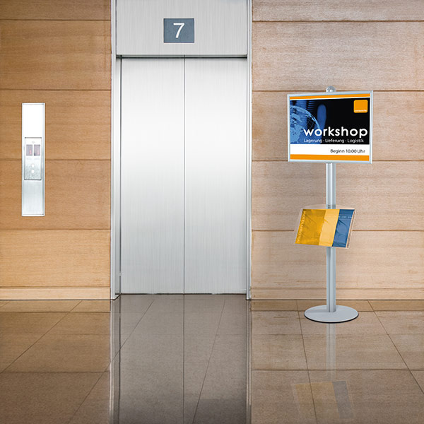 Panneau d'information B2 comme tableau d'information