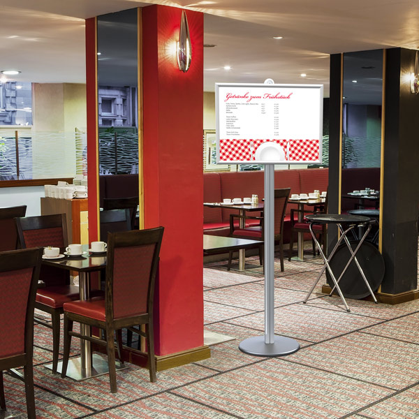 Panneau d'information B2 dans le bistro, avec carte des menus, des plats ou des boissons