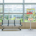 Tableau d'information B2 dans les zones d'attente