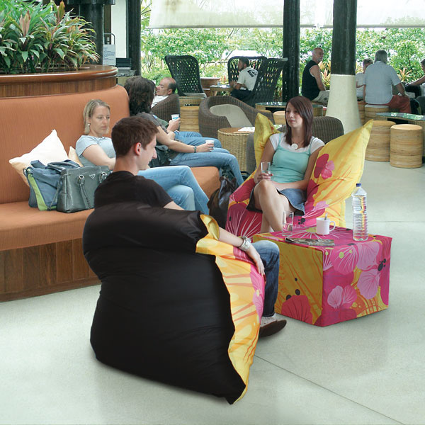 Coussin géant, rectangle - recto avec imprimé, verso noir - taille 140 x 180