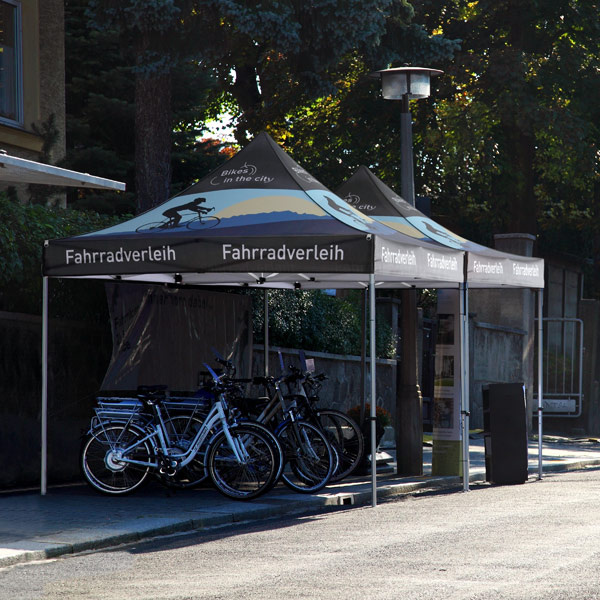 2 pavillons Select 3 x 3 m jumelés, toits & volants imprimés, sans cloisons