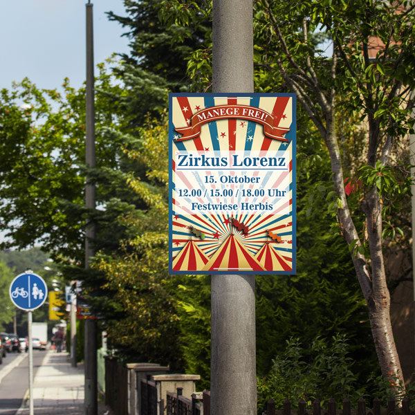 Panneau alvéolaire type H fixé à l'aide d'attache-câbles