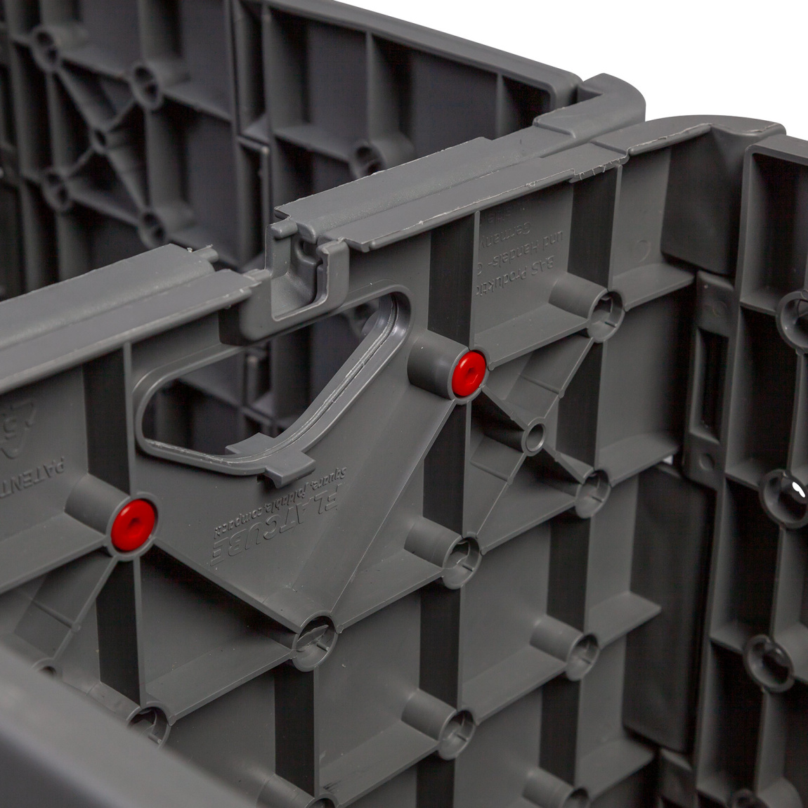 Connexion par emboîtement des cubes pour former une double ou triple assise