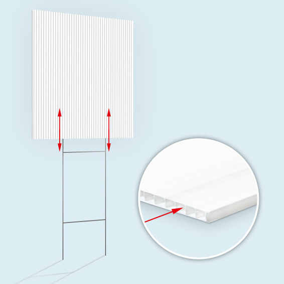 Panneau cannelé en H, pratique pour enfiler sur la structure