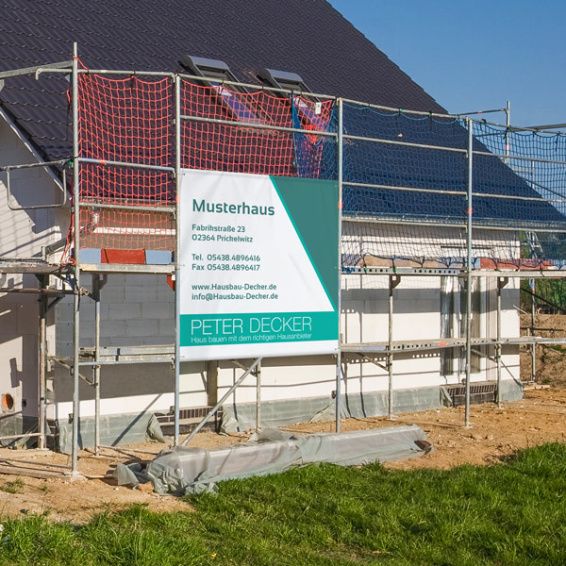 Bâche pour échafaudage - fixation par fourreaux (15 cm)