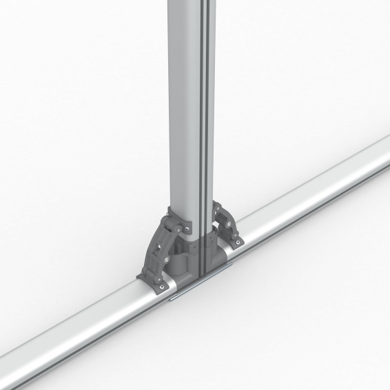 Cadre à jonc flex, Détail: insertion de la plaque de pied