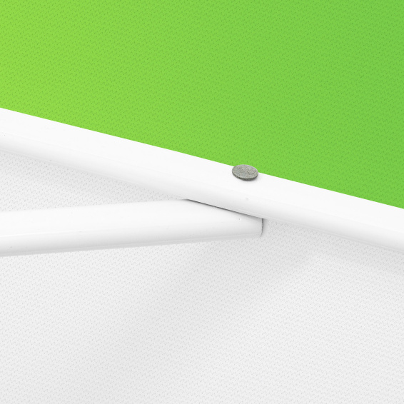 Petit parasol avec manivelle, baleines robustes