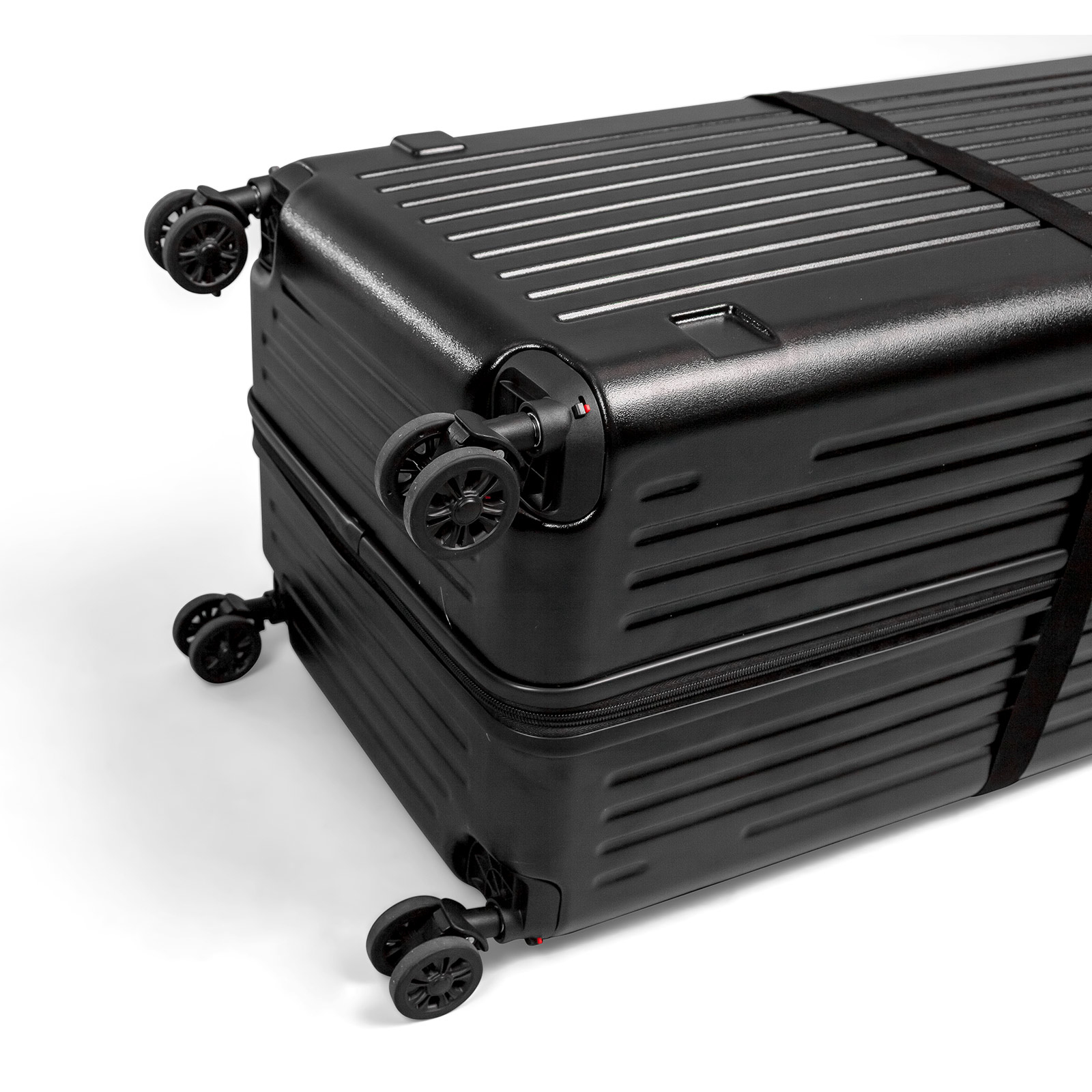 4 roulettes pour une manœuvrabilité aisée de la valise
