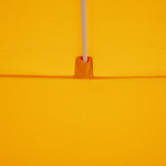 Vue intérieure du toit du parasol et des baleines