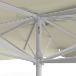Parasol beige, 250 x 250 cm, détail du cordon de tirage
