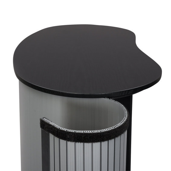 Montage facile: fixation de la bande de lamelles par bande auto-agrippante