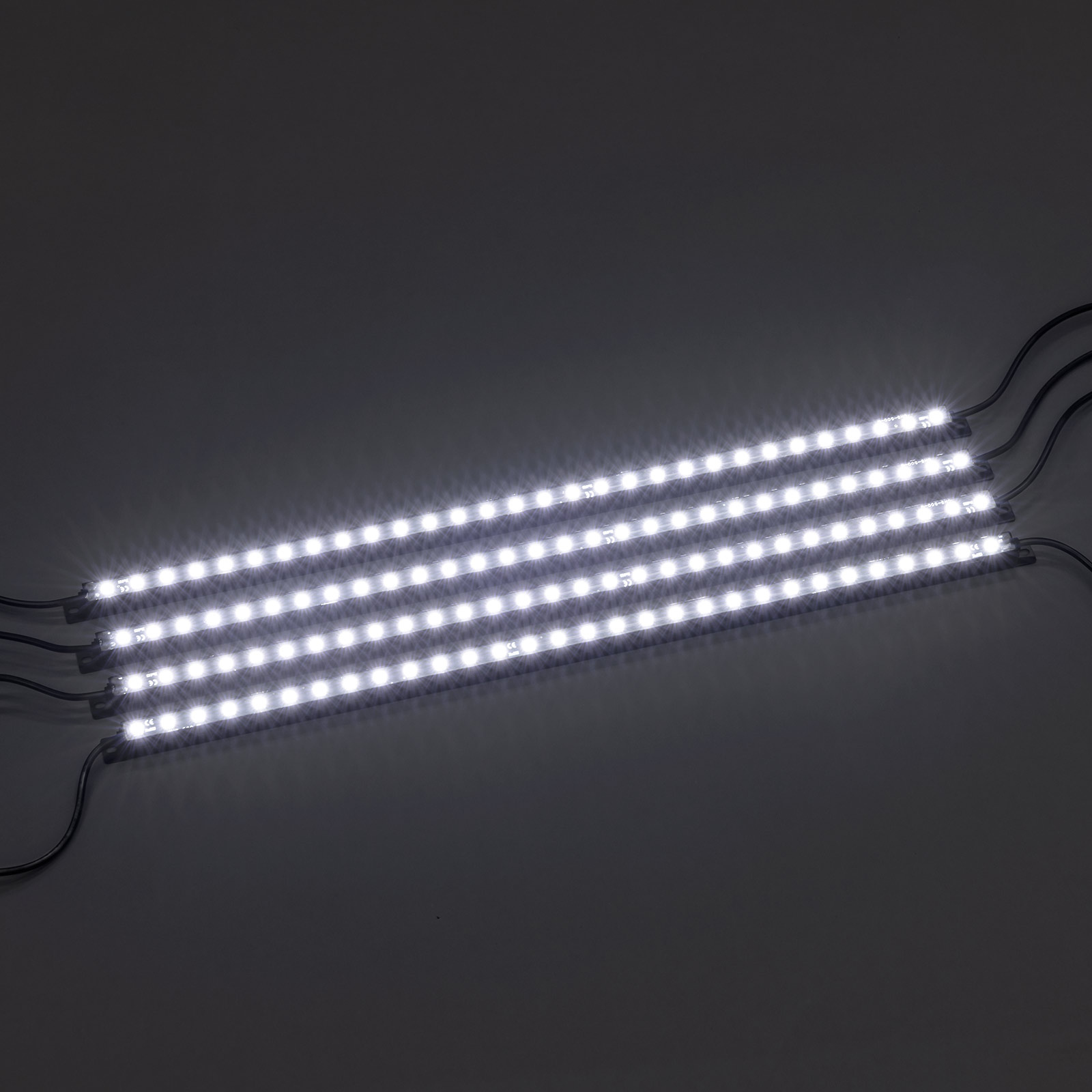4 barres LED puissantes et positionnables de manière flexible (couleur de lumière: blanc froid)