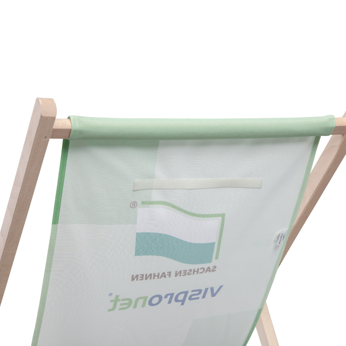 Coller la bande scratch à la hauteur souhaitée au dos de la chaise chilienne