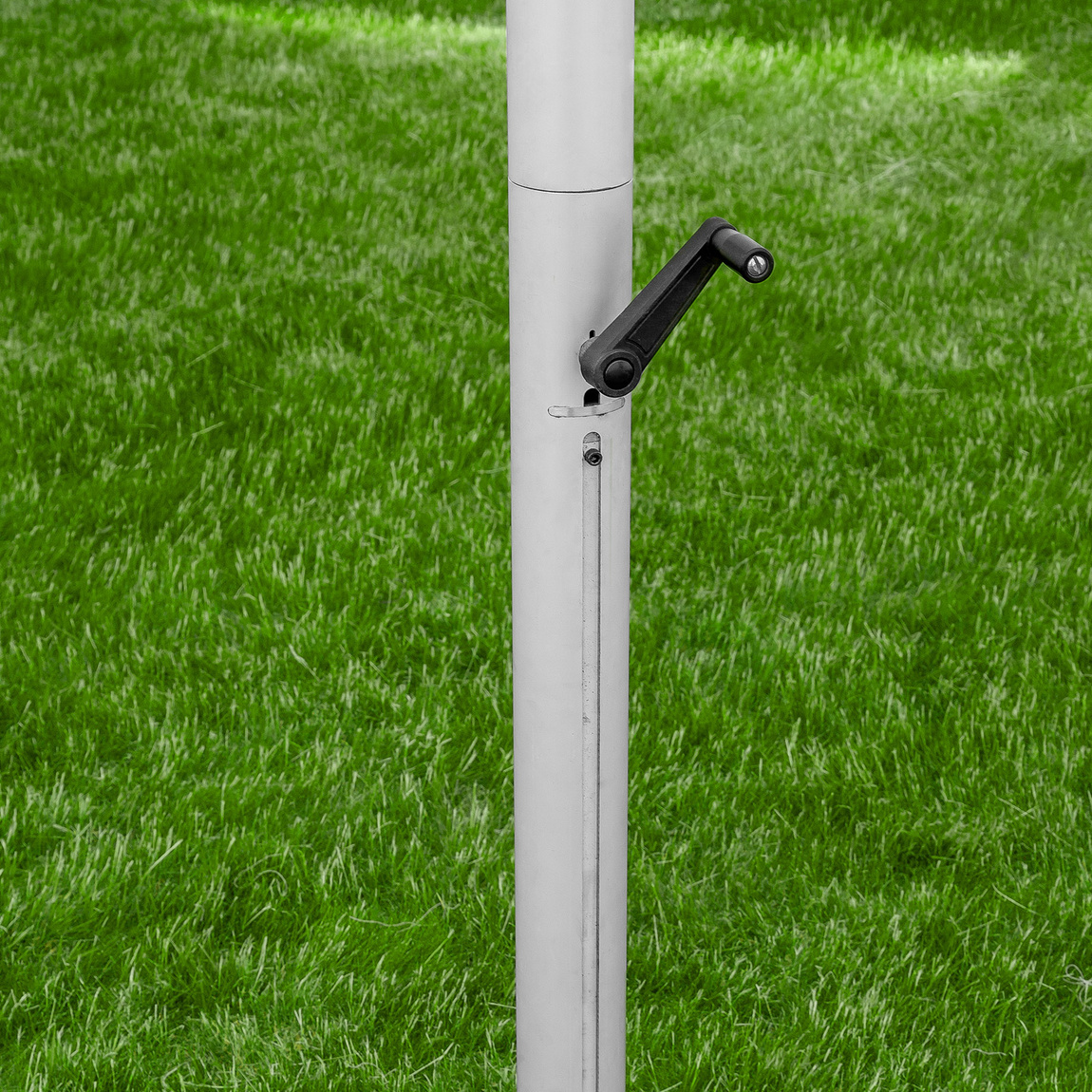 Toit de pavillon parfaitement tendu : mât en 5 parties avec système à manivelle