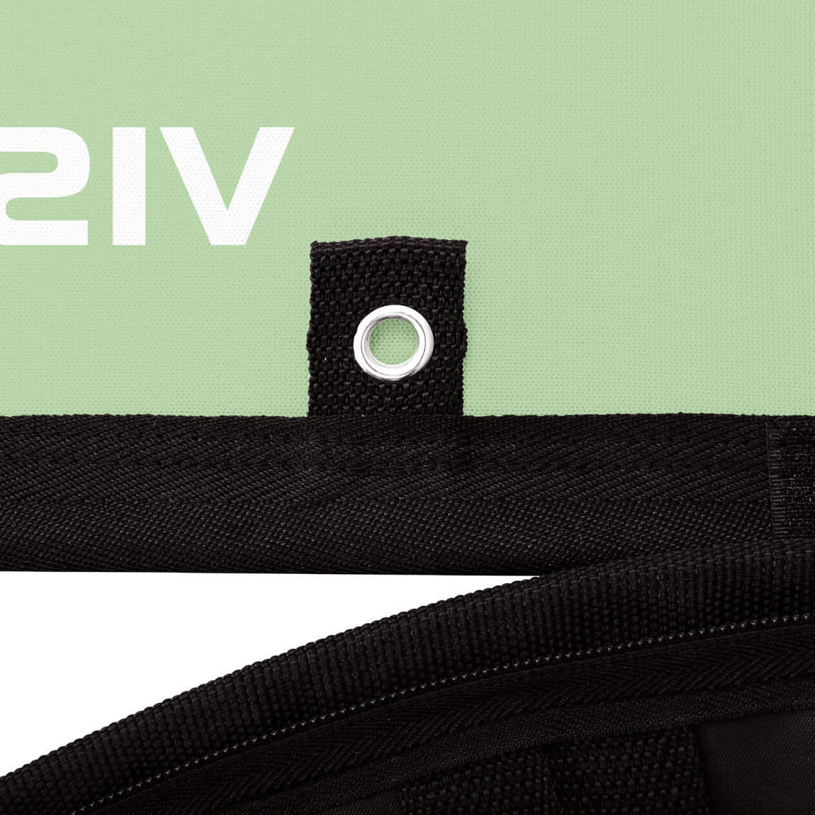 Bannière Pop Out - détail : Œillet pour piquet de fixation au sol