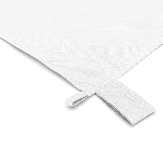 Drapeau de prestige, détail : couleur des boucles assorties au drapeau