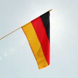 Concevez et commandez un petit drapeau