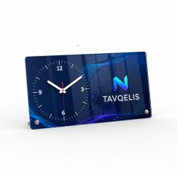 Horloge de table rectangulaire avec cadran sur le côté gauche